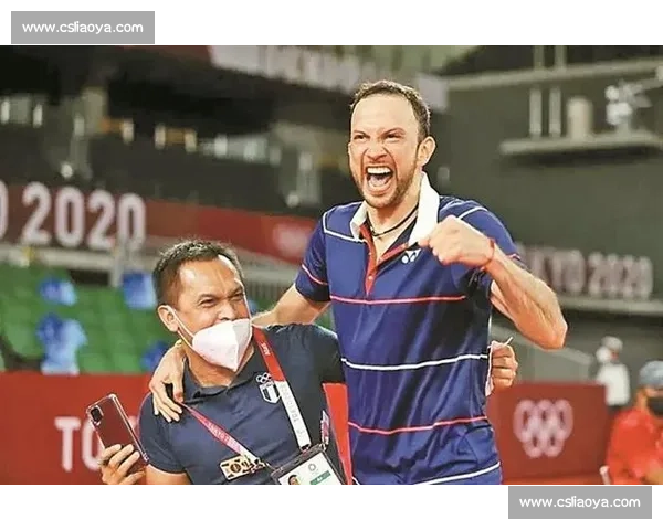 羽毛球冠军的奋斗与荣耀背后的坚持与梦想揭秘 羽毛球冠军的奋斗与荣耀背后的坚持与梦想揭秘